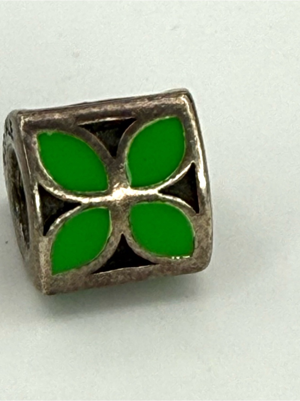 PANDORA | GREEN ENAMEL FLOWER CHARM 790437EN03 AUTHENTIC RETIRED RARE ALE